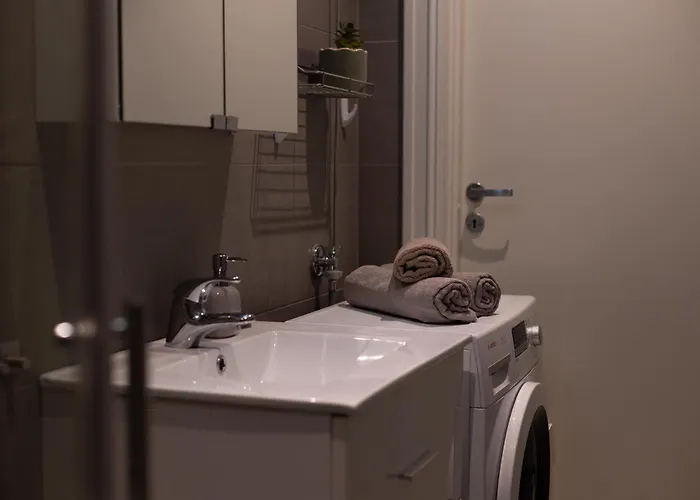 Apartment Nordic Style - Modern Downtown *